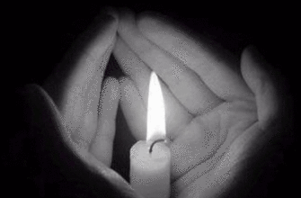 Черно-блеая свеча.